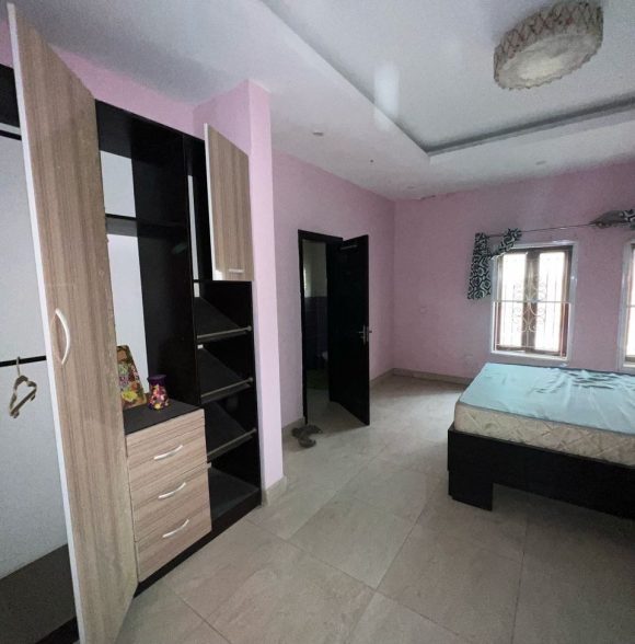 4 Bedroom Apartment