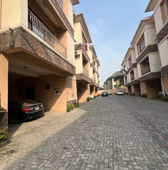 4 Bedroom Apartment
